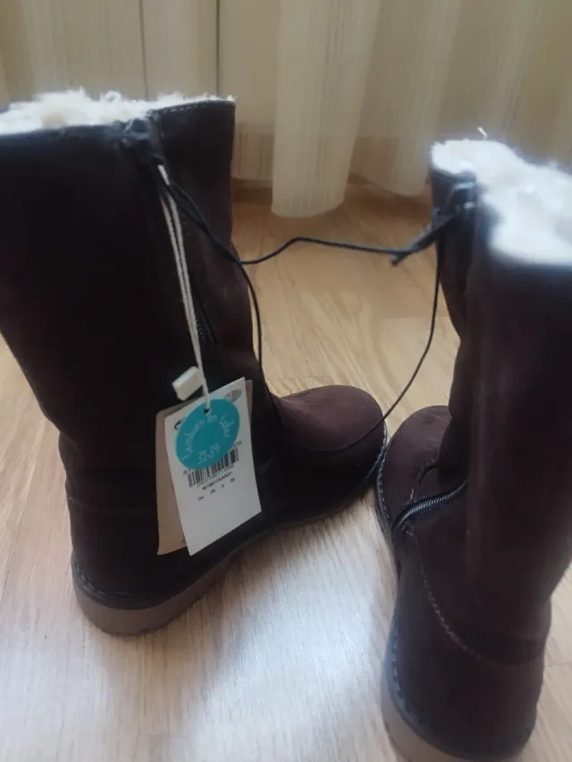 Botas unisex talla 29 nuevas