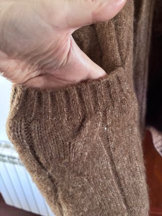 Chaqueta de lana trenzada marrón