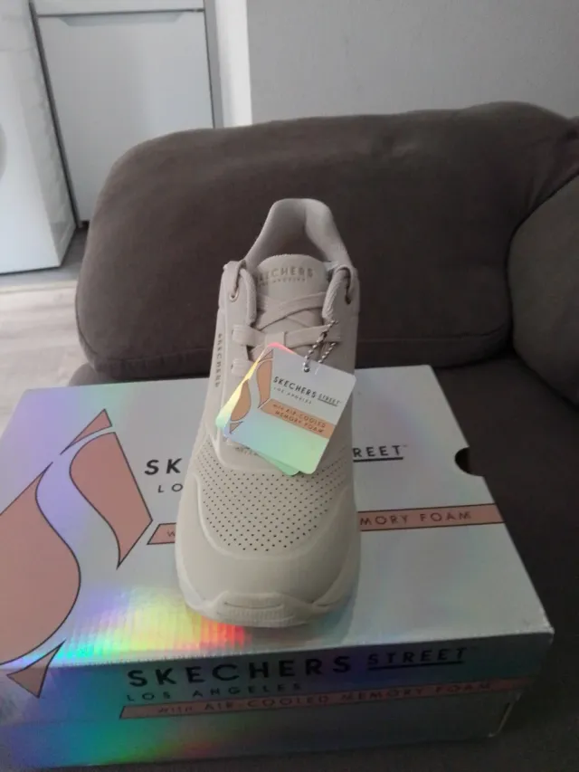 Zapatillas Skechers Mujer Beige/Blanco