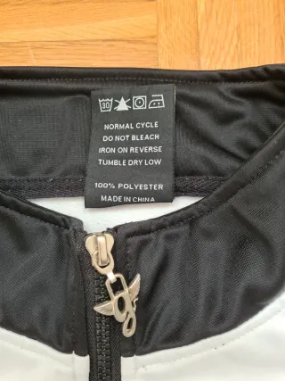 Sudadera Grimey con diseño de cassette y cadena