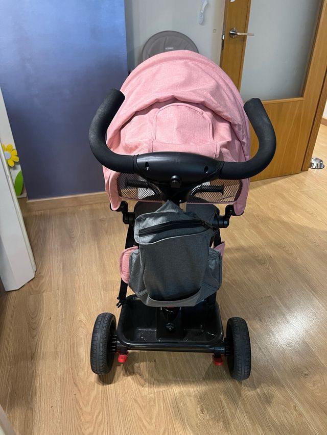 Triciclo Líonelo rosa y gris