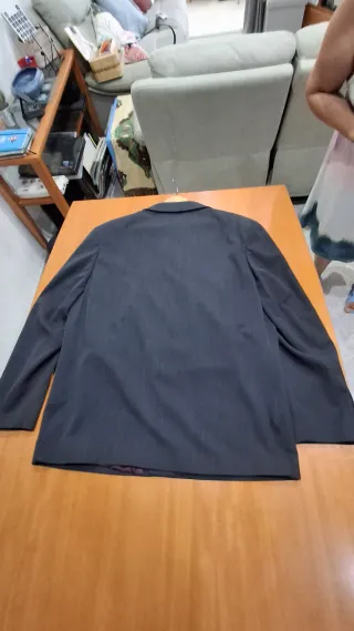 Traje de caballero azul talla 56