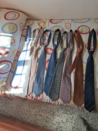 Lote de 9 corbatas de vestir