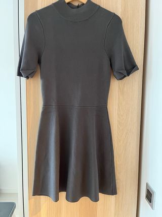 Vestido NUEVO skater gris Zara