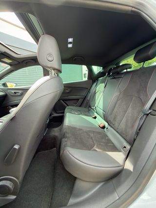 SEAT LEÓN FR Full Black 2020