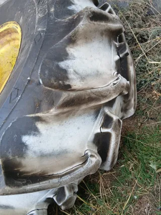 Ruedas Cosechadora 23.1 R 26 el precio por los dos