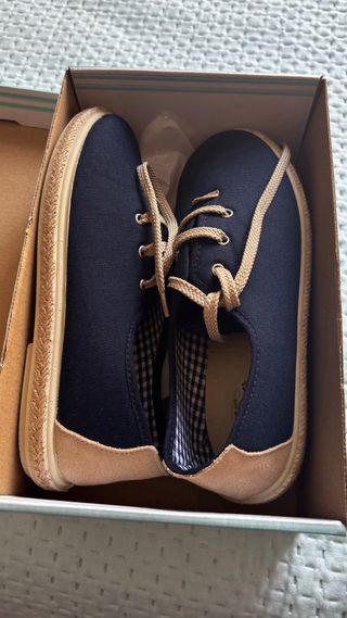 Zapatos niño sin estrenar Talla 35