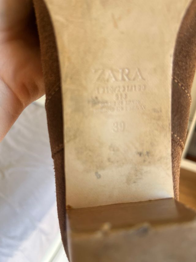 Botas de ante marrones utilizada en muy poco