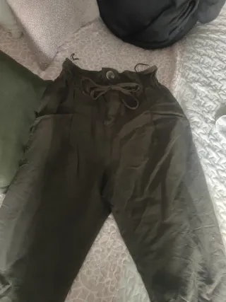 Pantalones verdes de talle alto