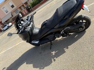 Yamaha T-Max