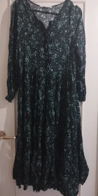 Lote de ropa,vestidos largos y corto, mono