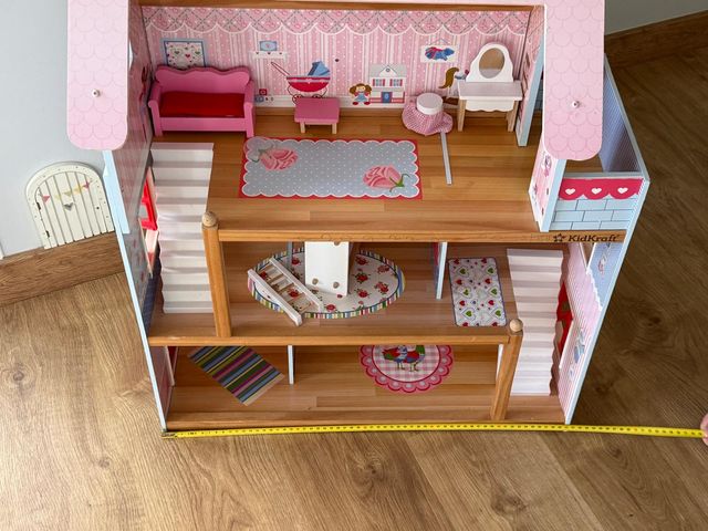 Casa de muñecas KidKraft Chelsea Cottage