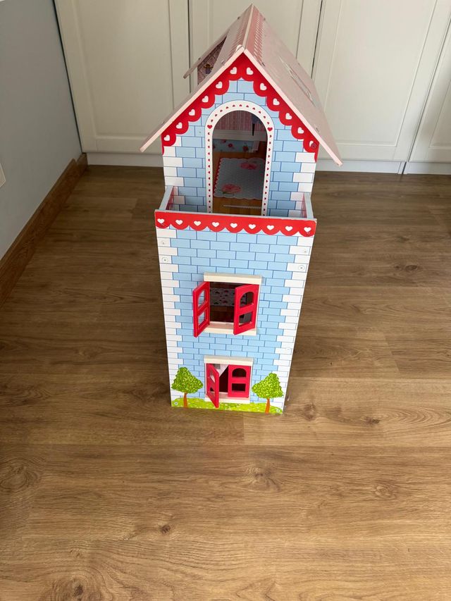 Casa de muñecas KidKraft Chelsea Cottage