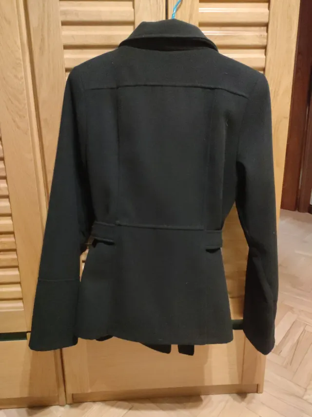 Abrigo de paño negro