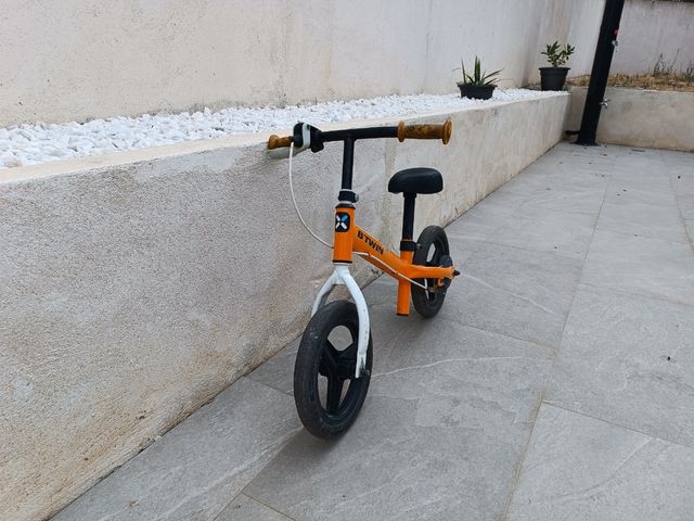 Bicicleta infantil naranja