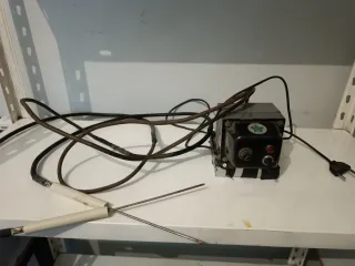 Extractor de clavos a 220V