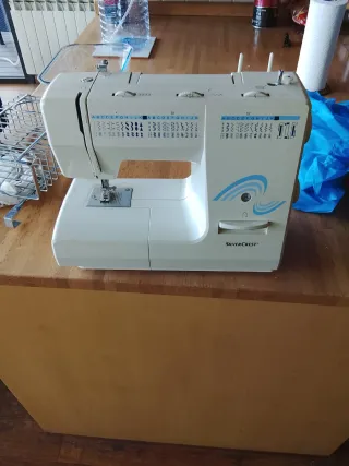 Máquina de coser SilverCrest