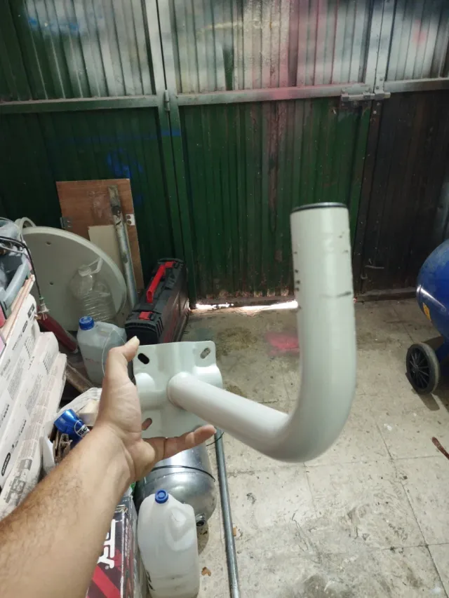 Soporte pared para antena