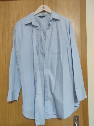 Camisa azul oversize