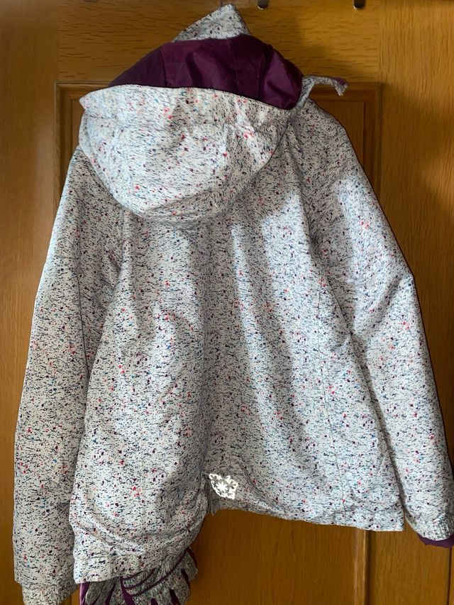 Casaco impermeável com luvas 
tamanho 146/152cm