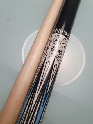 Taco SAMURAI BLACK NUEVO de billar bolas 8 y 9