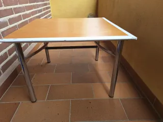 Mesa auxiliar madera y metal 60x60