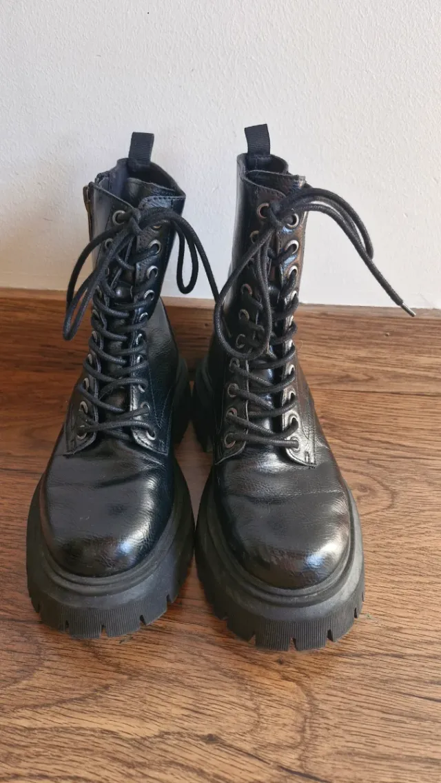 Botas militares negras talla 35