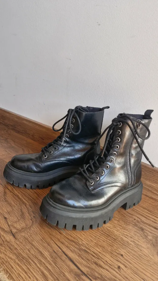 Botas militares negras talla 35