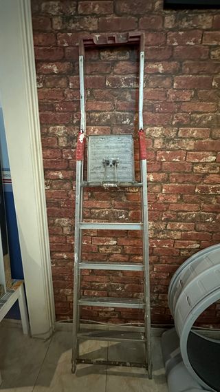 Escalera aluminio 5 peldaños