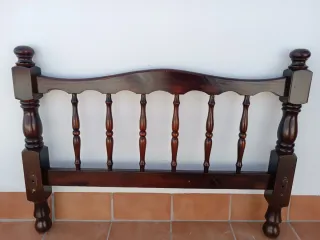 Cabecero de cama de madera estilo provenzal