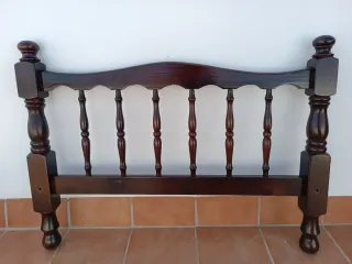 Cabecero de cama de madera estilo provenzal