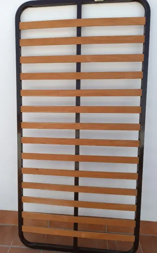 Cabecero de cama de madera estilo provenzal