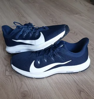 Zapatillas Nike Running Azul Marino y Blanco