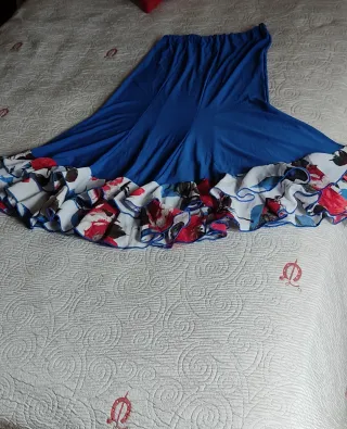 Falda flamenca volantes flores