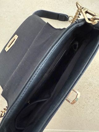 Bolso Parfois negro y dorado