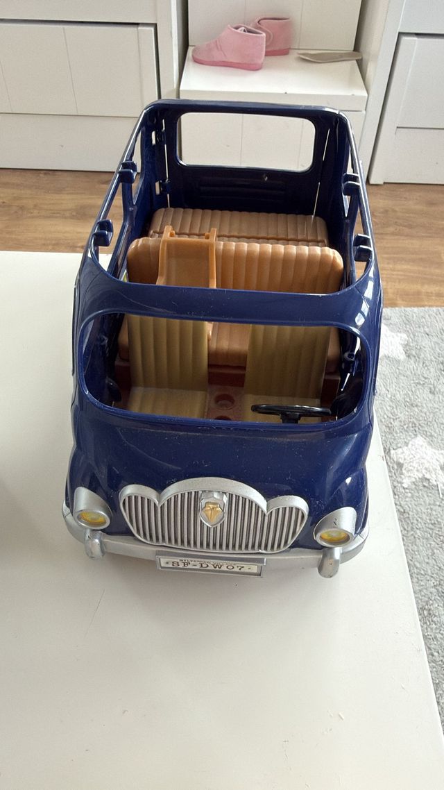 Coche Sylvanian Families 7 plazas
