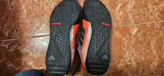 Zapatillas Adidas Terrex.