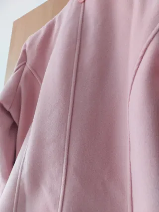 Abrigo rosa vestir con cremallera y capucha
