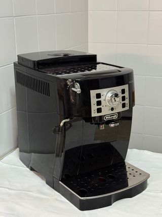 Cafetera DeLonghi Magnifica S (Sin estrenar)