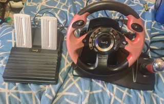 Volante Logic3 PS2/Xbox360/PC con Pedales