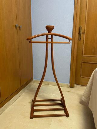 Galán de noche de madera