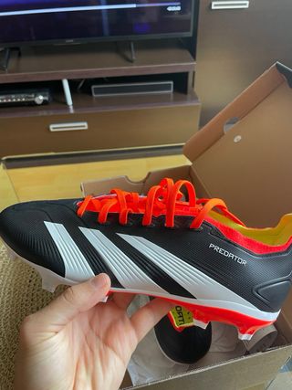 Botas Adidas Predator Talla 42 Nuevas
