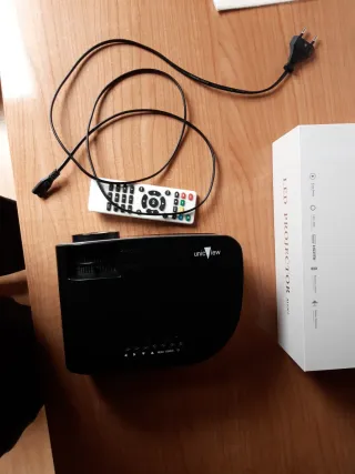 Mini Proyector LED