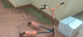 Dos Patinetes plegables dobles infantiles naranjas