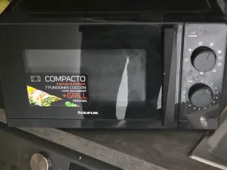 Microondas Taurus Compacto 700W