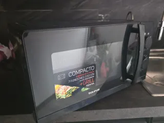 Microondas Taurus Compacto 700W