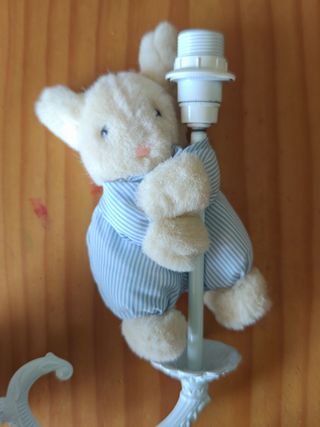 Aplique de pared con conejito