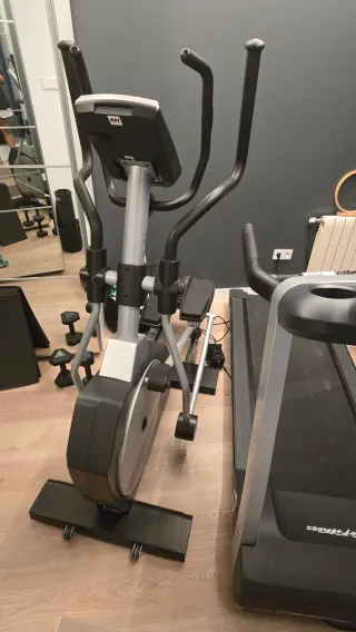 Bicicleta Elíptica BH FDC19 Esta como nueva .