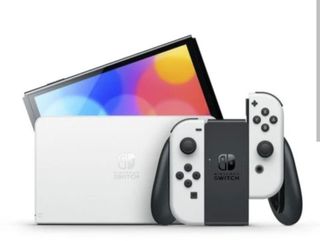 Nintendo Switch OLED e custodia ufficiale Nintendo
