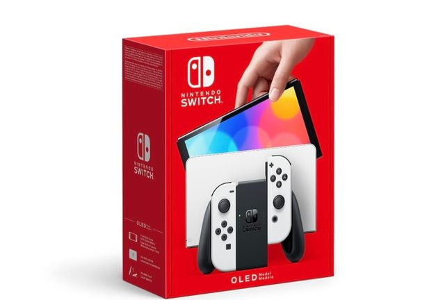 Nintendo Switch OLED y Funda oficial Nintendo